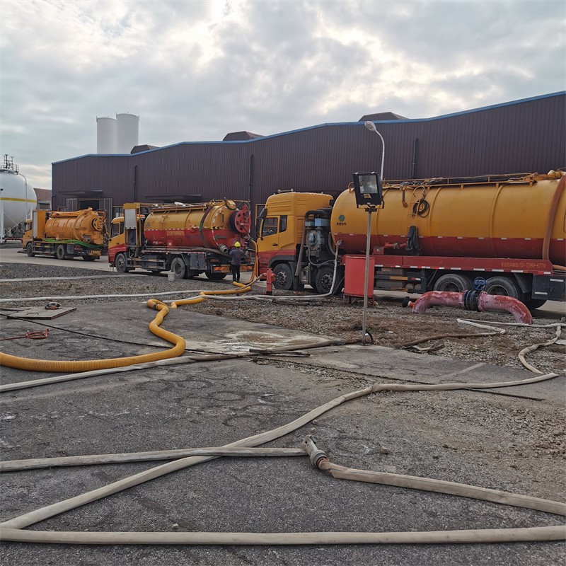 呈贡污水池清理